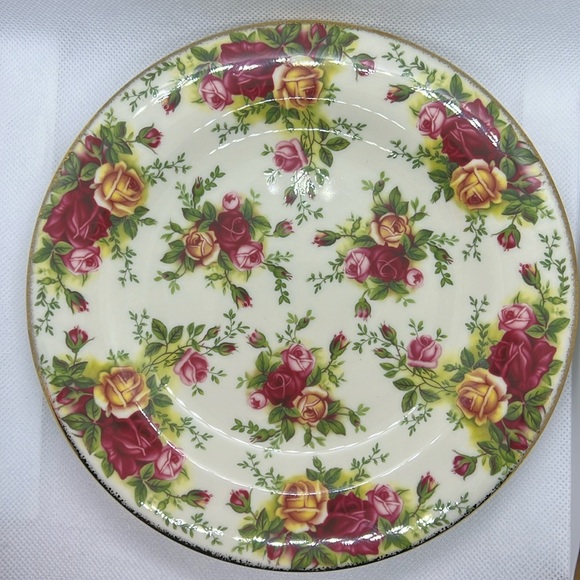 SALAD / DESERT PLATE RARE 1999 ROYAL ALBERT CHINA OLD COUNTRY ROSES CLASIC III - Picture 3 of 9